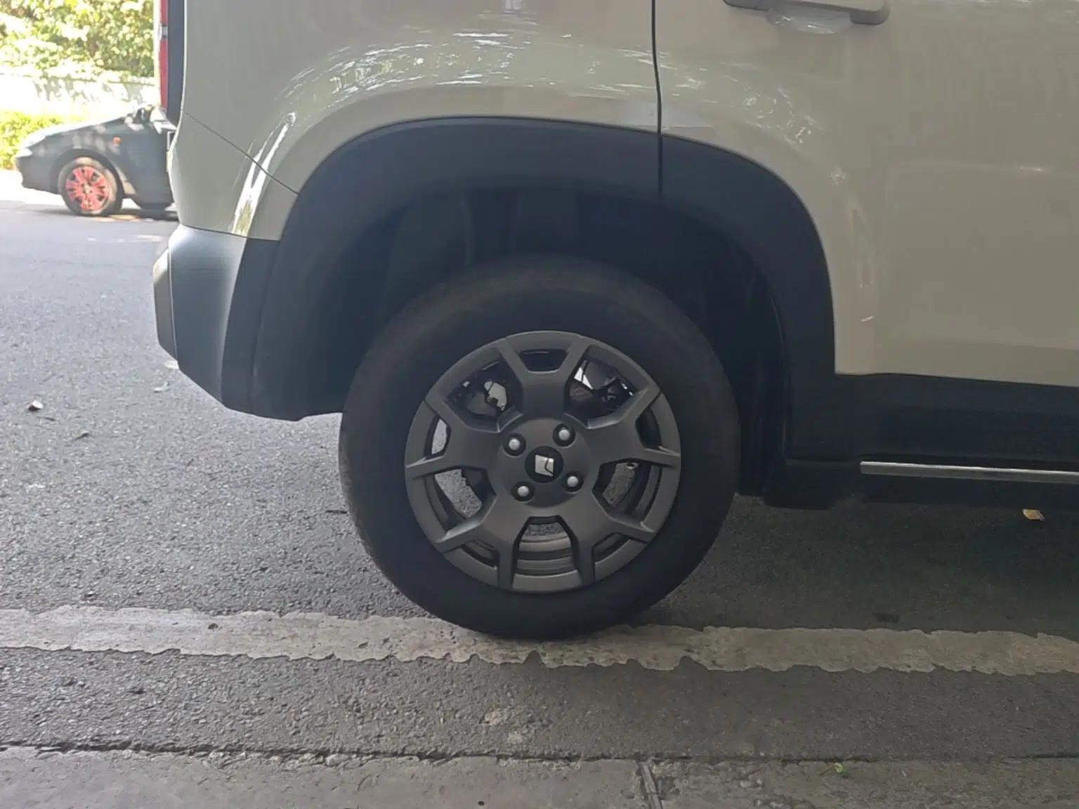 Baojun Spark EUV 2026 Model 501km Flagship Edition — миниатюра 16