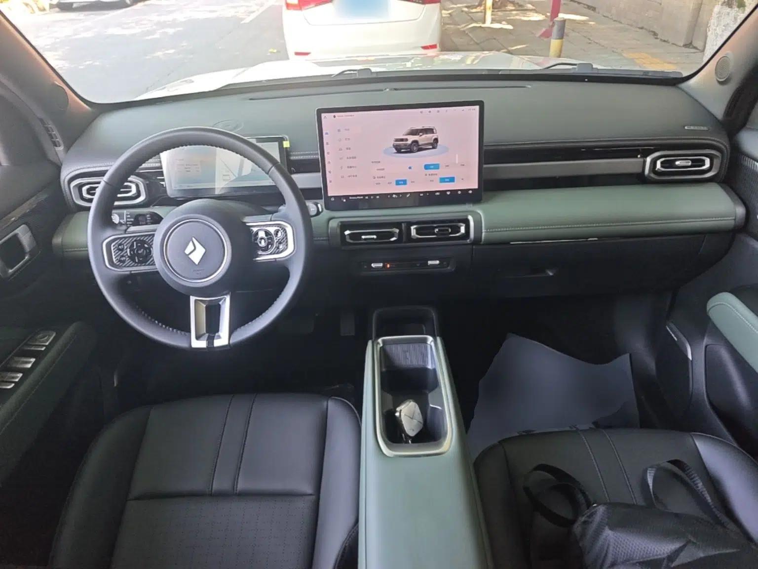 Baojun Spark EUV 2026 Model 501km Flagship Edition — миниатюра 17