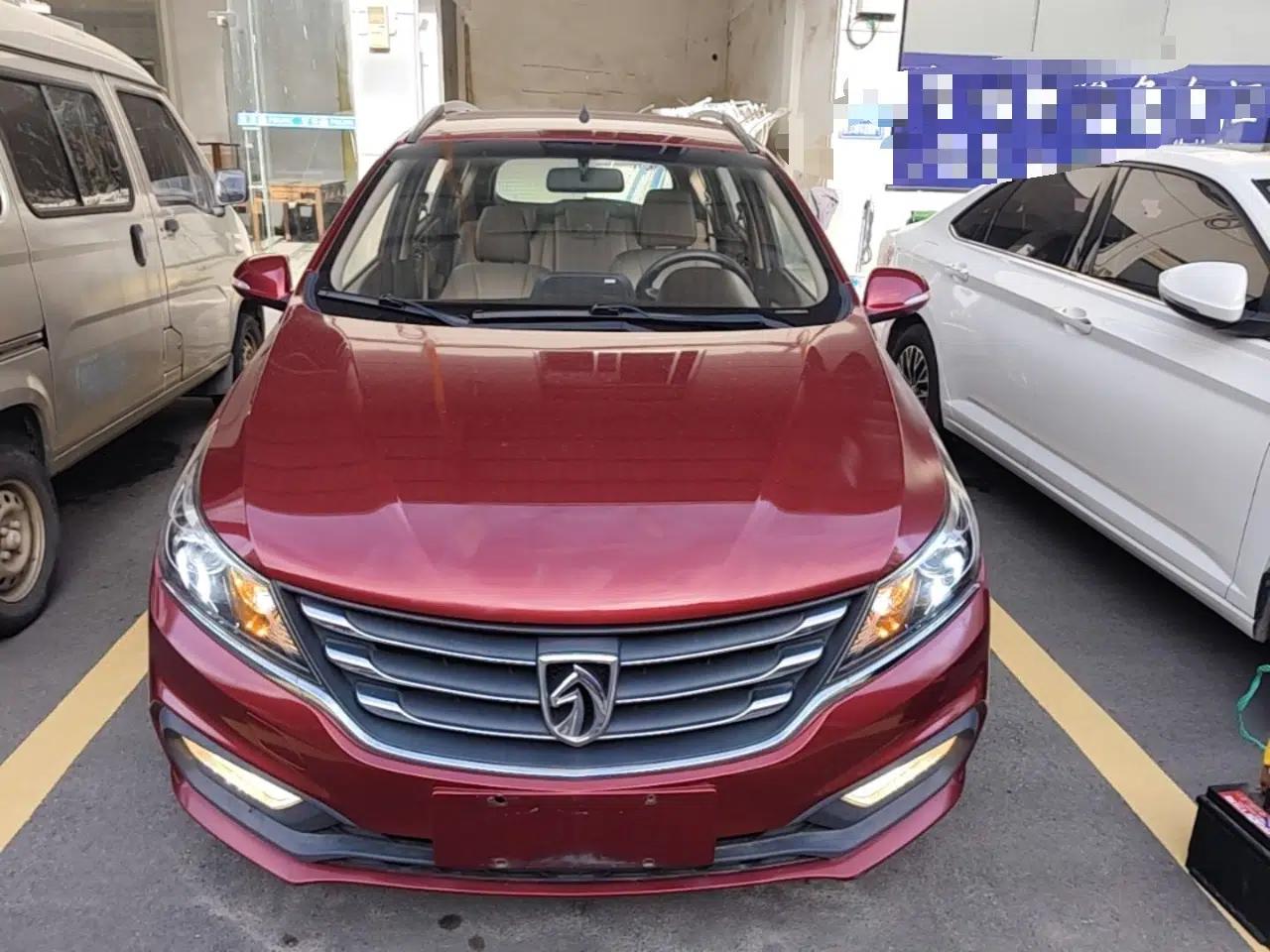 Baojun 310W 2017 1.5L Manual Fashion Model China V — миниатюра 2