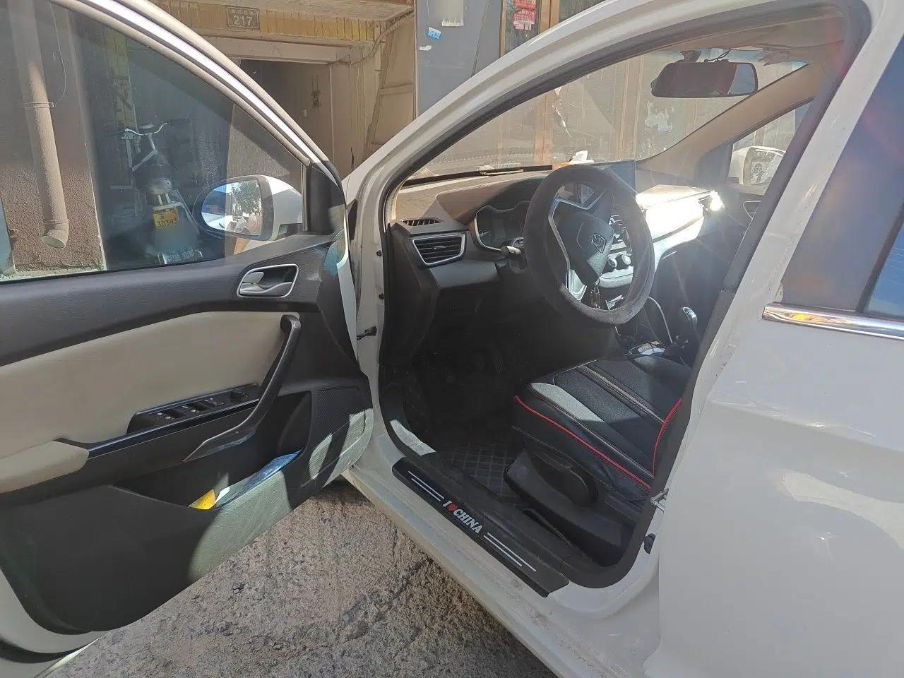 Baojun 310W 2017 1.5L Manual Comfort Version China V — миниатюра 16