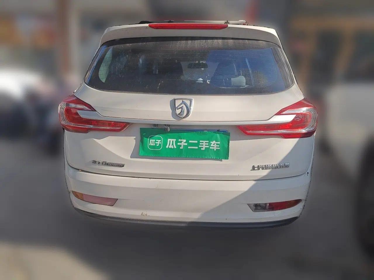 Baojun 310W 2017 1.5L Manual Comfort Version China V — миниатюра 5