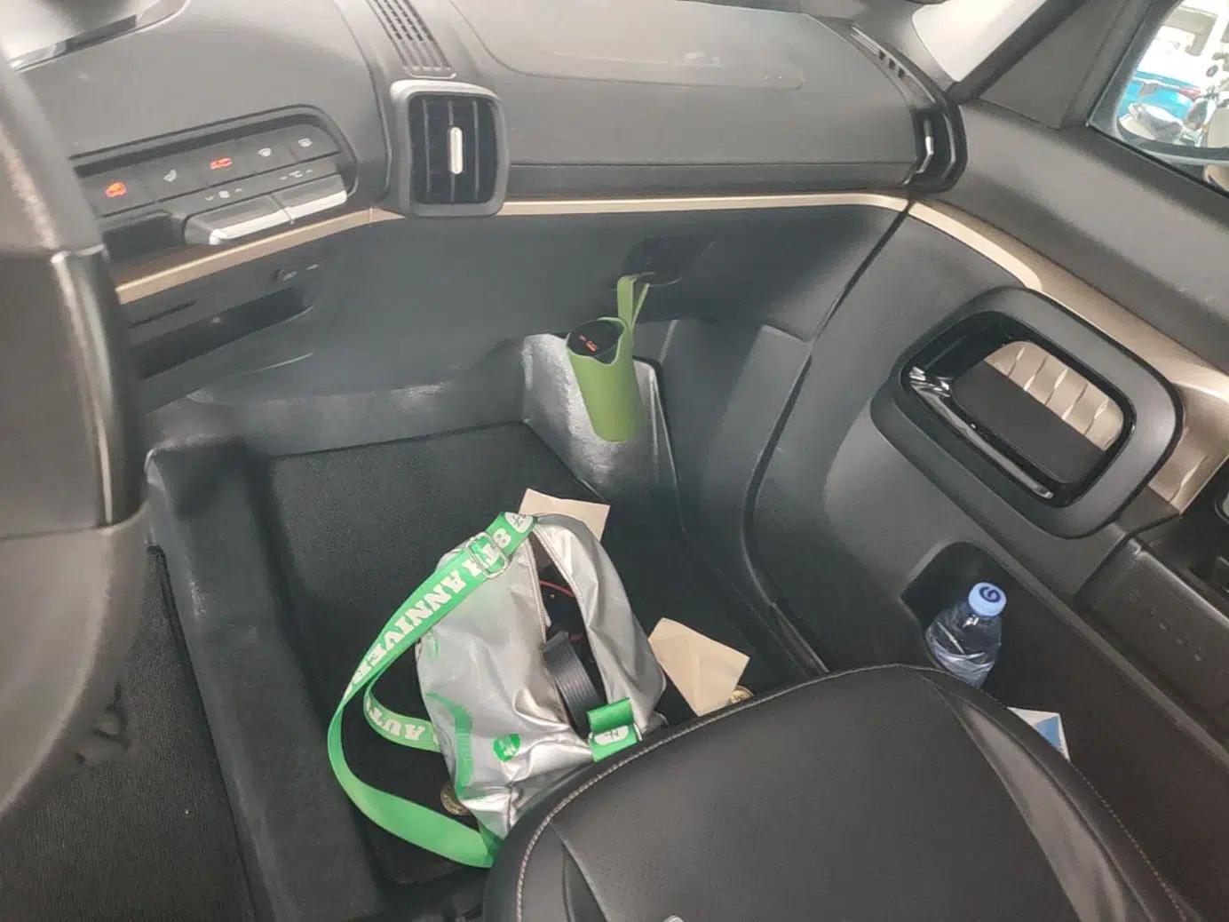 Baojun KiWi EV 2022 Artist Lite Edition Ternary Lithium — миниатюра 15
