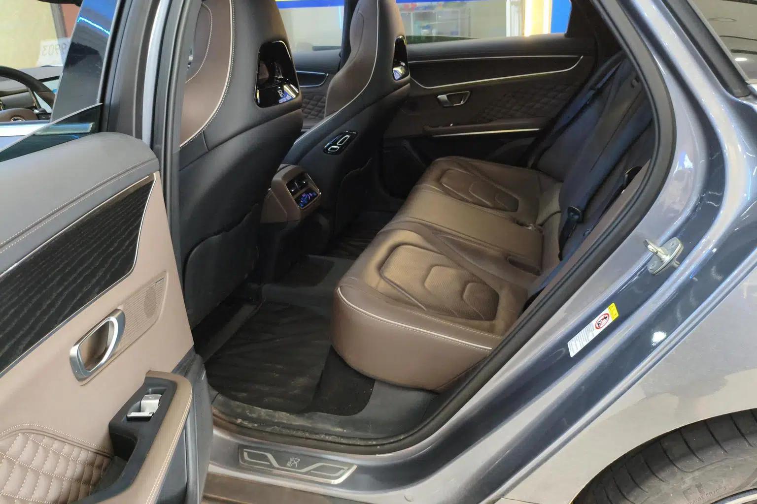 Han EV 2022 Genesis Edition 610KM 4WD Premium — миниатюра 13