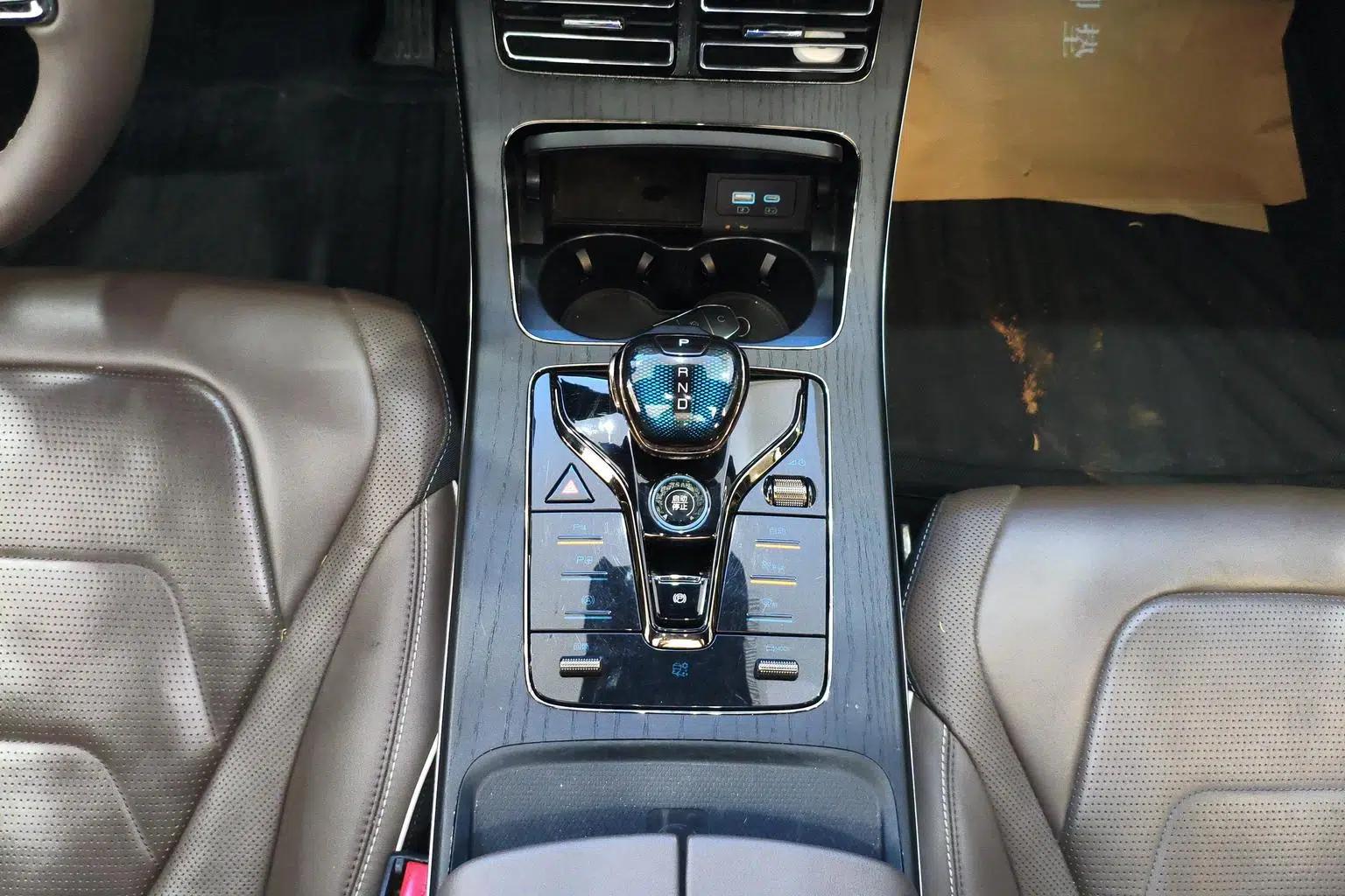 Han EV 2022 Genesis Edition 610KM 4WD Premium — миниатюра 16
