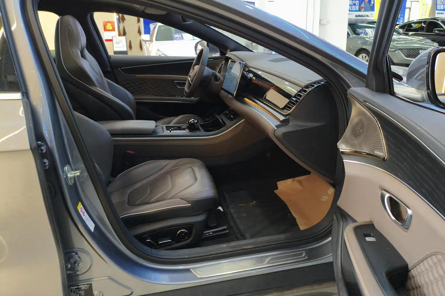 Han EV 2022 Genesis Edition 610KM 4WD Premium — миниатюра 6