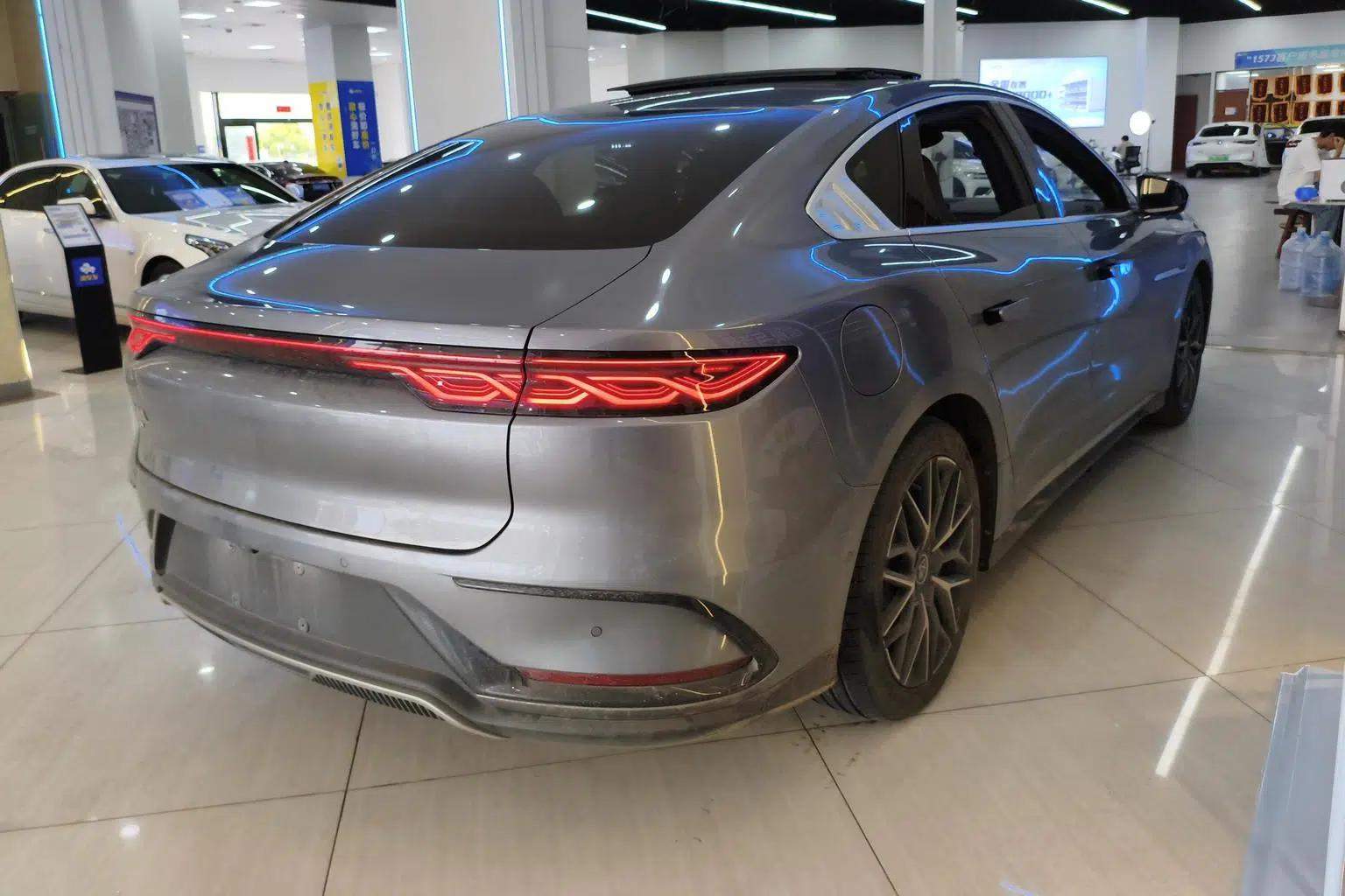 Han EV 2022 Genesis Edition 610KM 4WD Premium — миниатюра 9