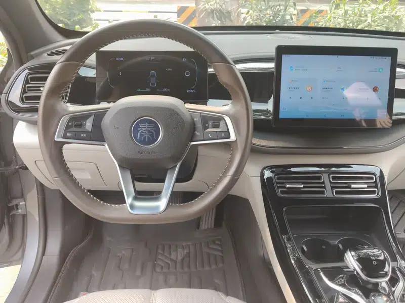 Qin PLUS DM 2024 Glory Edition DM-i 55KM Leading Model — миниатюра 17