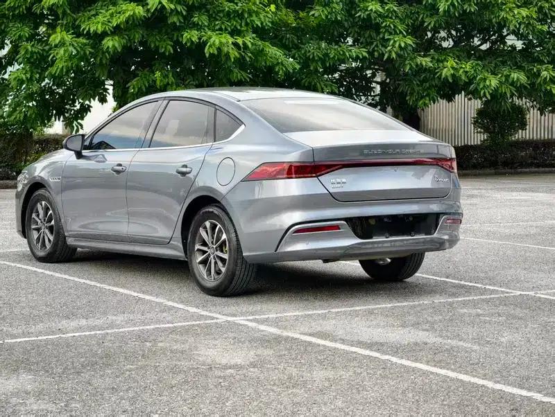 Qin PLUS DM 2023 DM-i Champion Edition 55KM Leading Model — миниатюра 4