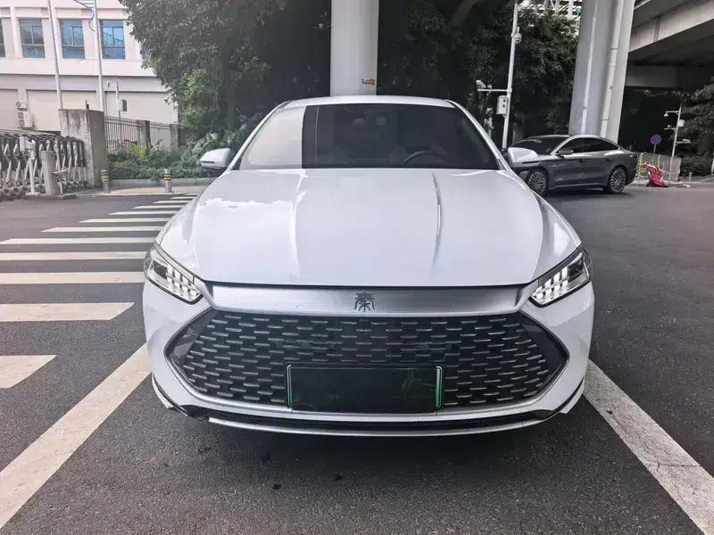 Qin PLUS DM 2025 Intelligent Driving Edition DM-i 55KM Leading Model — миниатюра 2