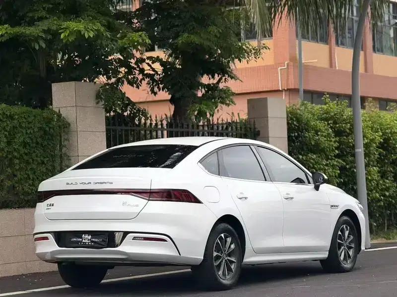 Qin PLUS DM 2021 DM-i 55KM Premium Edition — миниатюра 6