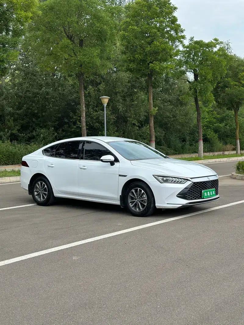 Qin PLUS DM 2024 Glory Edition DM-i 55KM Leading Model — миниатюра 3