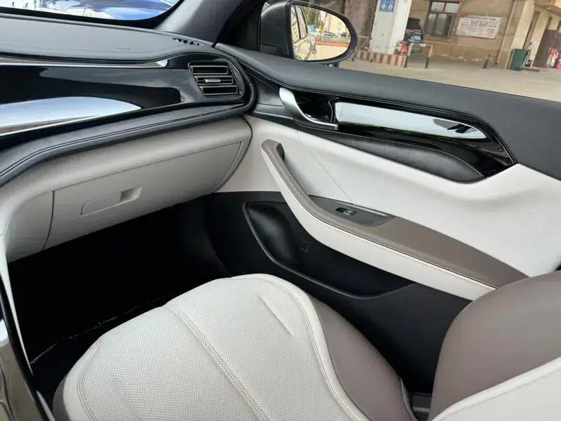 Qin PLUS DM 2024 Glory Edition DM-i 55KM Leading Model — миниатюра 7