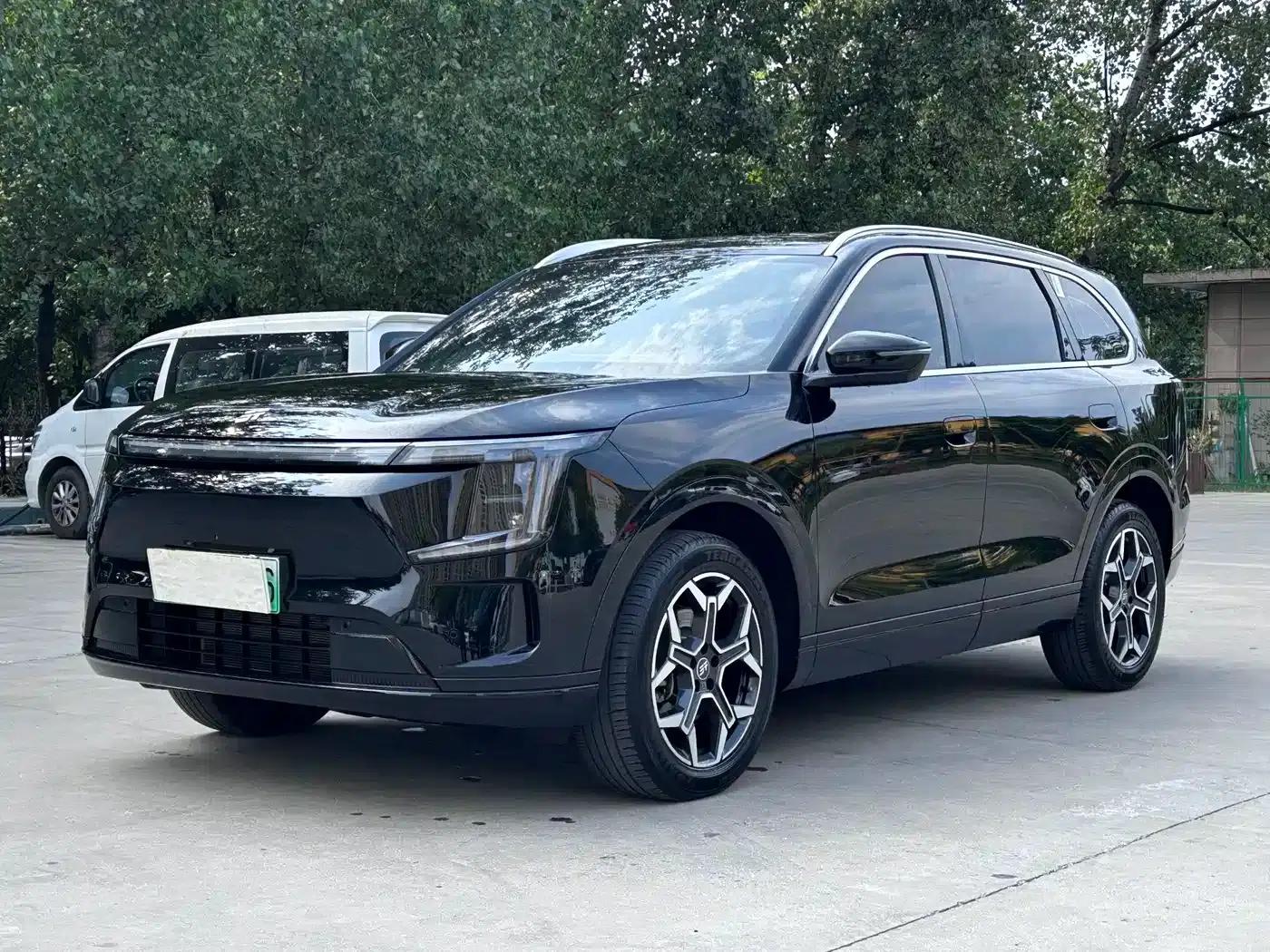 Jetour Mountain & Sea L7 PLUS 2026 Model 220km Flagship Edition 7-Seater — миниатюра 1
