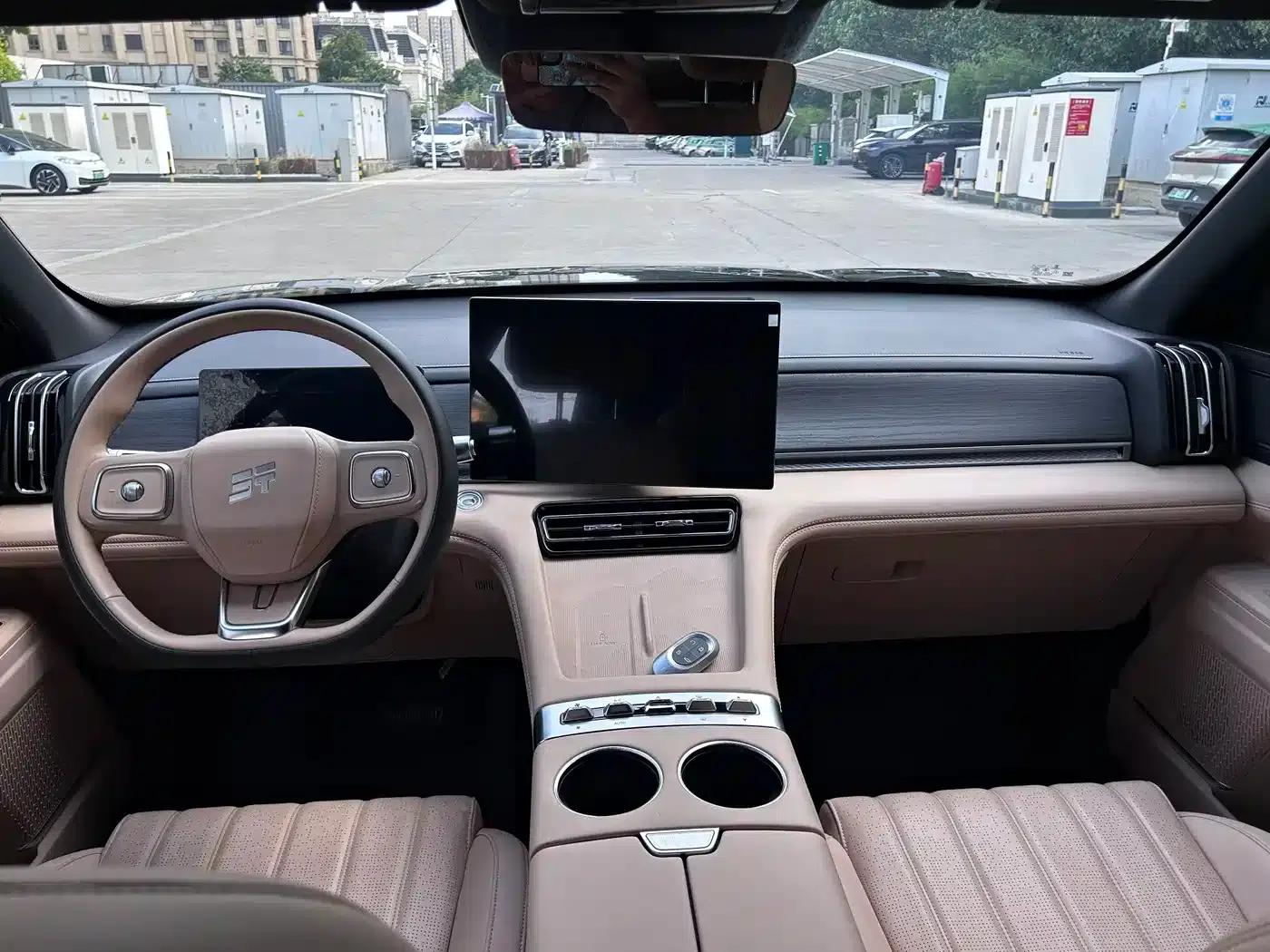 Jetour Mountain & Sea L7 PLUS 2026 Model 220km Flagship Edition 7-Seater — миниатюра 13
