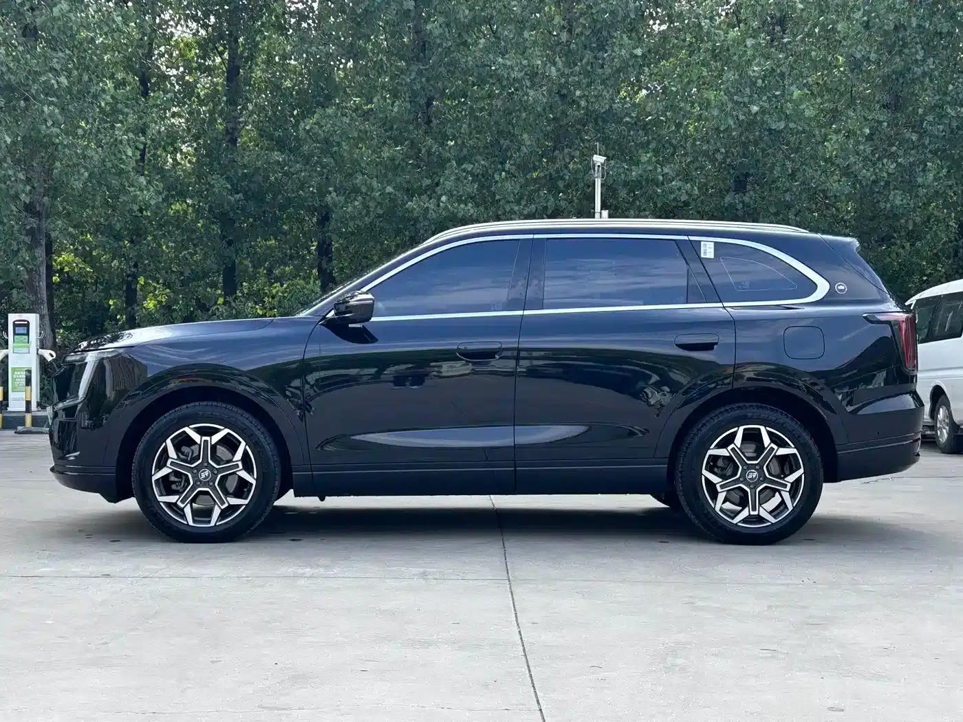 Jetour Mountain & Sea L7 PLUS 2026 Model 220km Flagship Edition 7-Seater — миниатюра 7