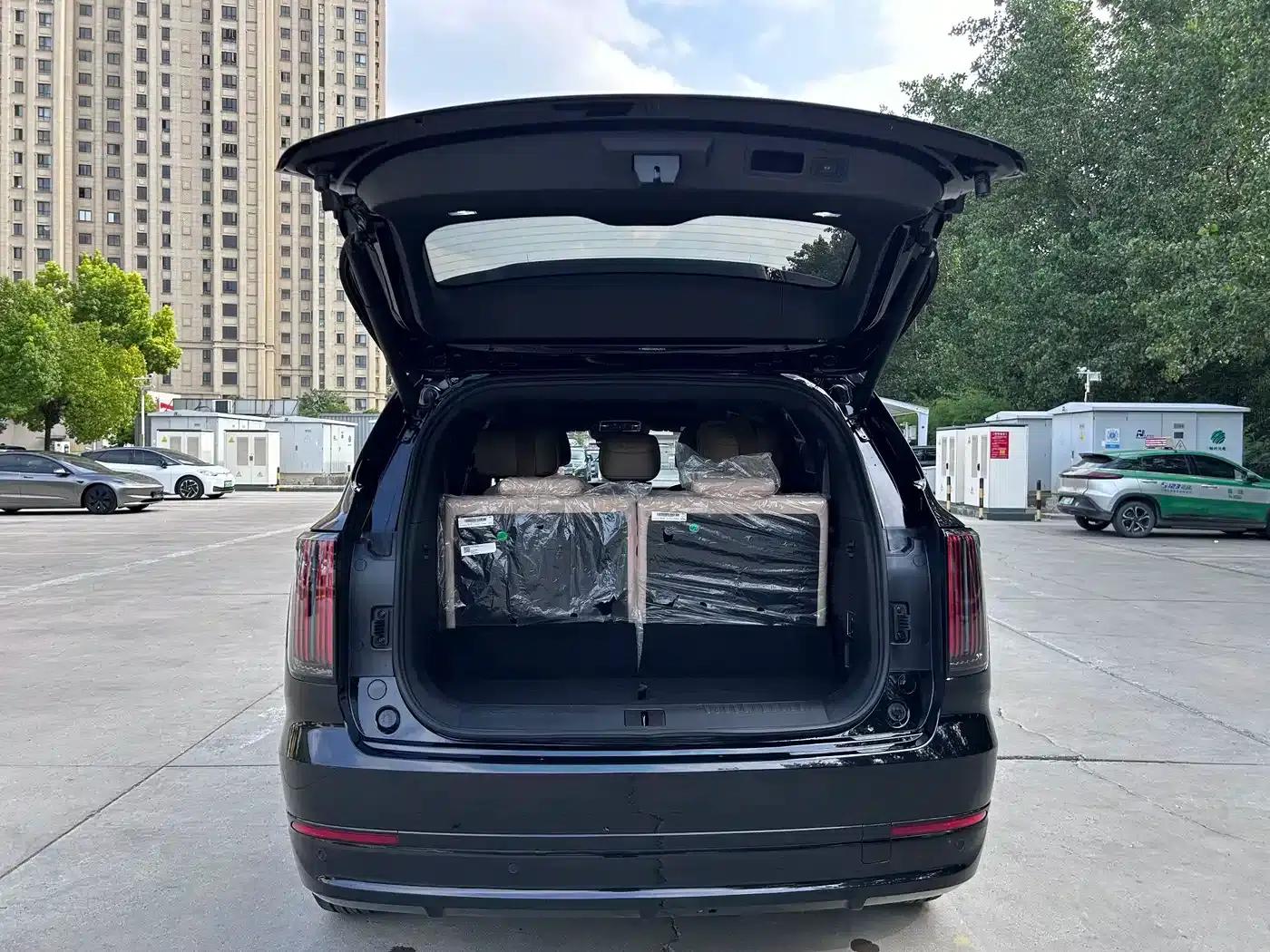 Jetour Mountain & Sea L7 PLUS 2026 Model 220km Flagship Edition 7-Seater — миниатюра 8
