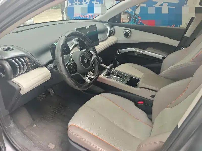 Yuan PLUS 2024 Glory Edition 430KM Leading Model — миниатюра 11