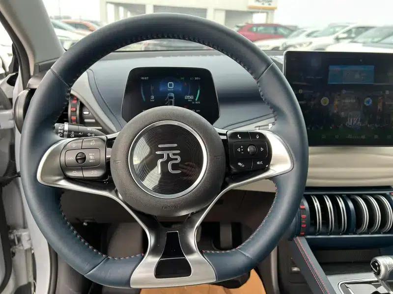 Yuan Plus 2022 Model 510KM Flagship Plus — миниатюра 10