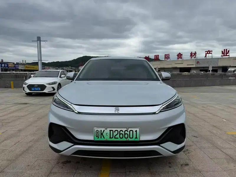 Yuan PLUS 2024 Glory Edition 430KM Leading Model — миниатюра 2