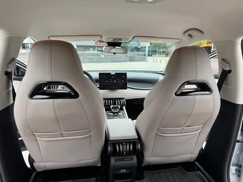 Yuan PLUS 2024 Glory Edition 430KM Leading Model — миниатюра 21