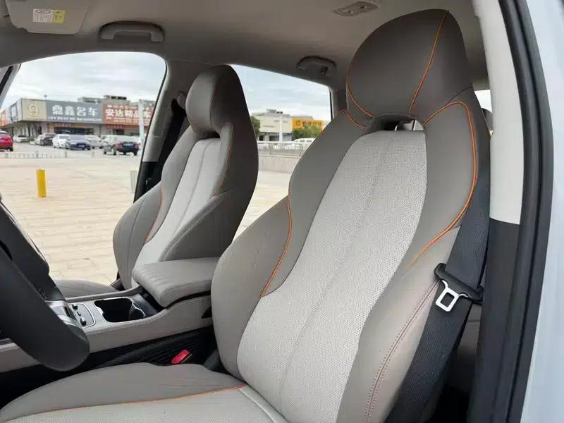 Yuan PLUS 2024 Glory Edition 430KM Leading Model — миниатюра 23