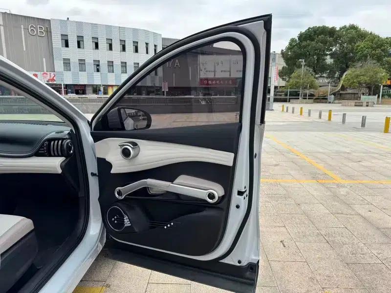 Yuan PLUS 2024 Glory Edition 430KM Leading Model — миниатюра 33