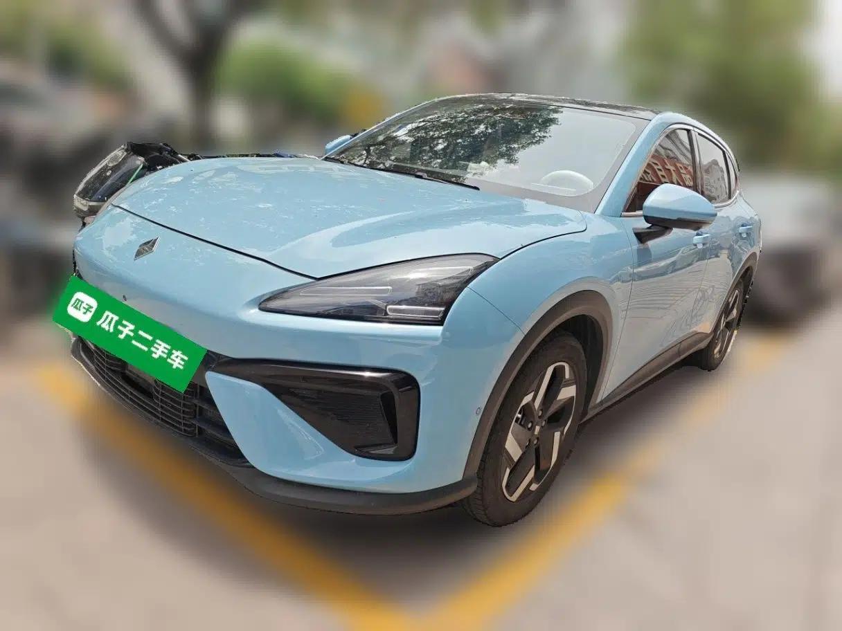 Baojun Yunhai 2024 140km Plug-in Hybrid Version — миниатюра 1