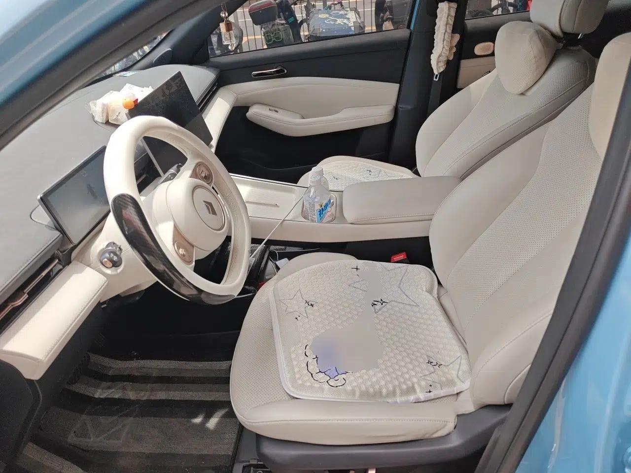 Baojun Yunhai 2024 140km Plug-in Hybrid Version — миниатюра 15