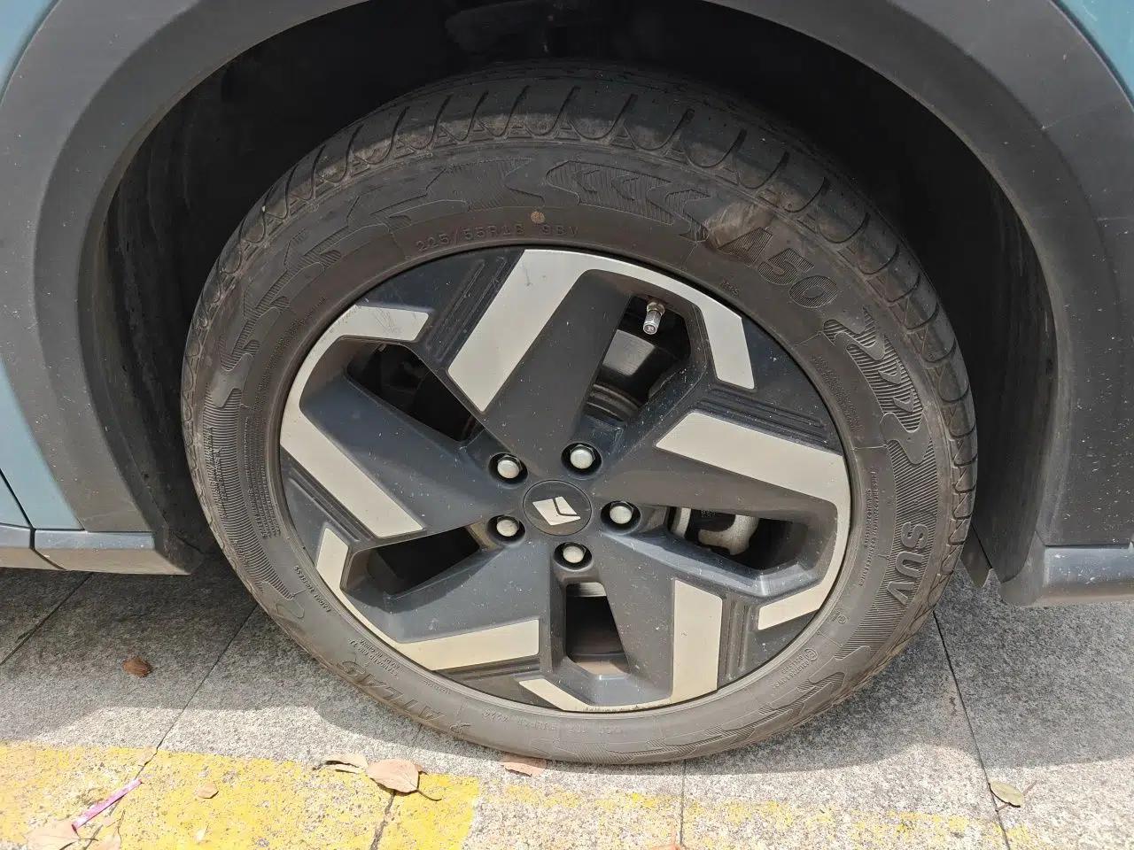 Baojun Yunhai 2024 140km Plug-in Hybrid Version — миниатюра 8
