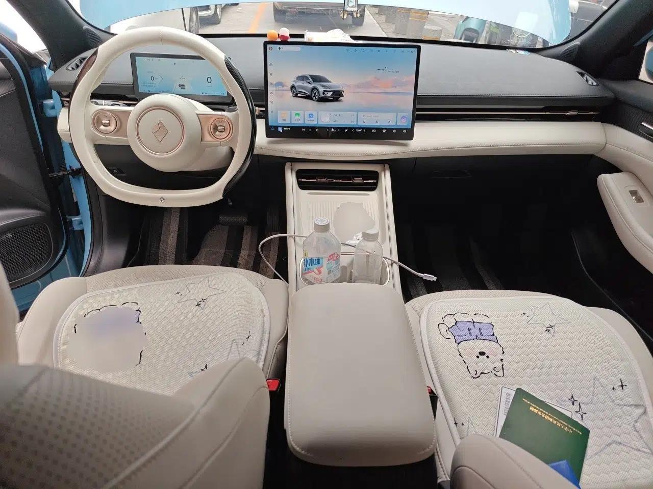 Baojun Yunhai 2024 140km Plug-in Hybrid Version — миниатюра 9