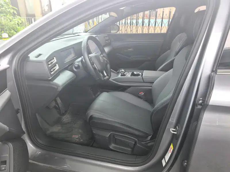 Qin L DM 2025 Smart Driving Edition DM-i 80KM Leading Model — миниатюра 9