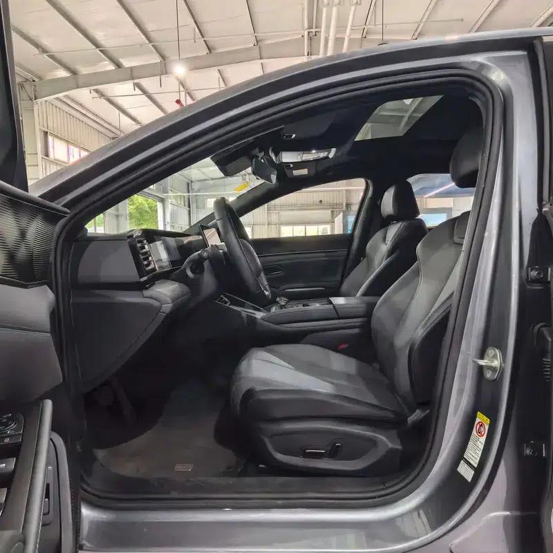Qin L DM 2025 Smart Driving Edition DM-i 120KM Superior Model — миниатюра 9