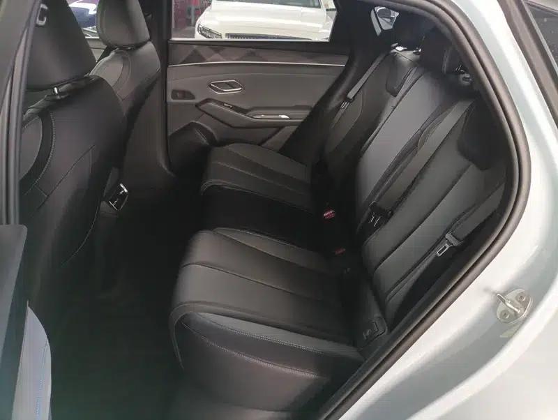 Qin L DM 2026 DM-i 128KM Progressive Edition — миниатюра 16
