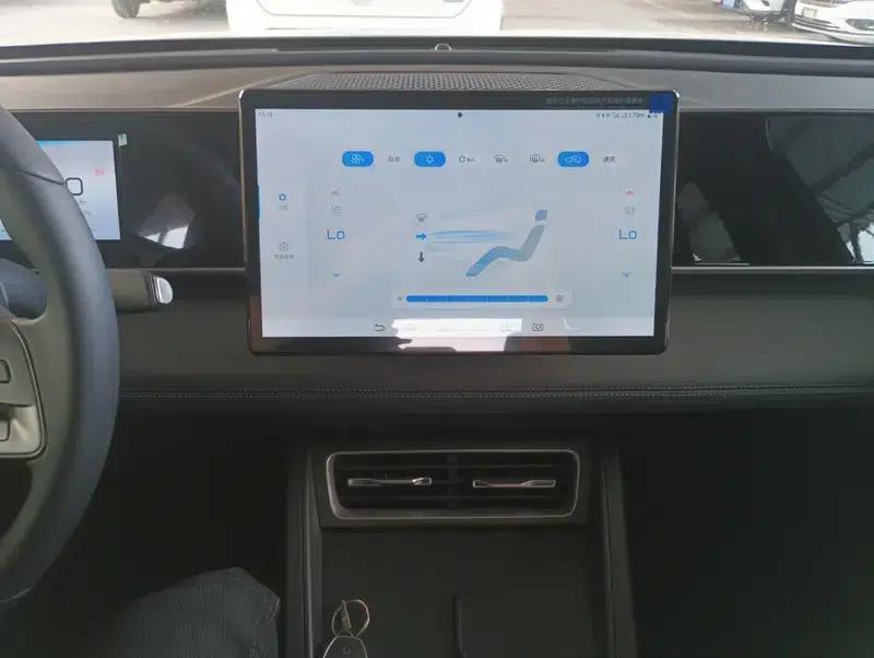 Qin L DM 2026 DM-i 128KM Progressive Edition — миниатюра 10