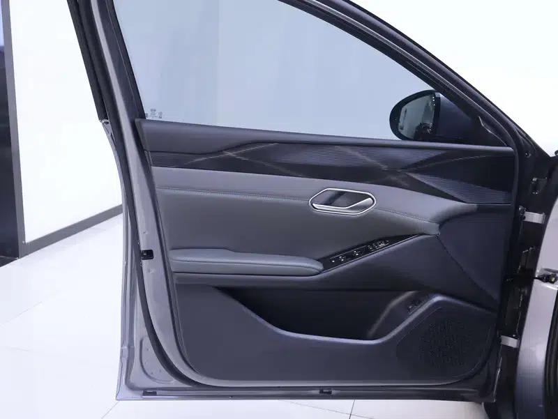 Qin L EV 2025 470KM Leading Edition — миниатюра 25