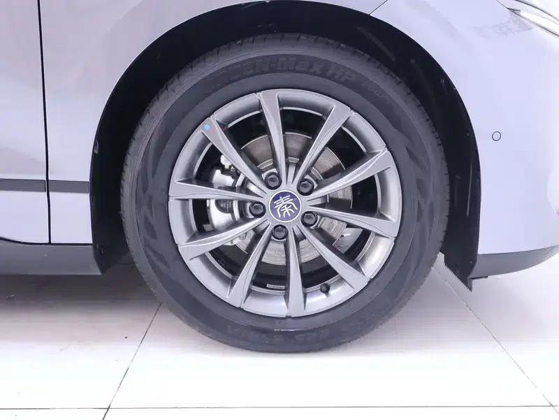 Qin L EV 2025 470KM Leading Edition — миниатюра 4
