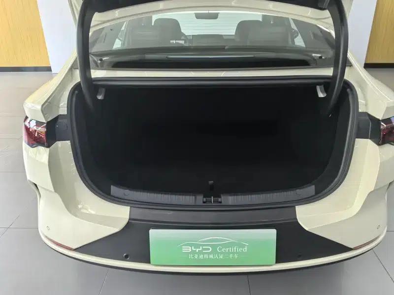 Qin L EV 2025 Model 545KM Cloud Carriage — миниатюра 19