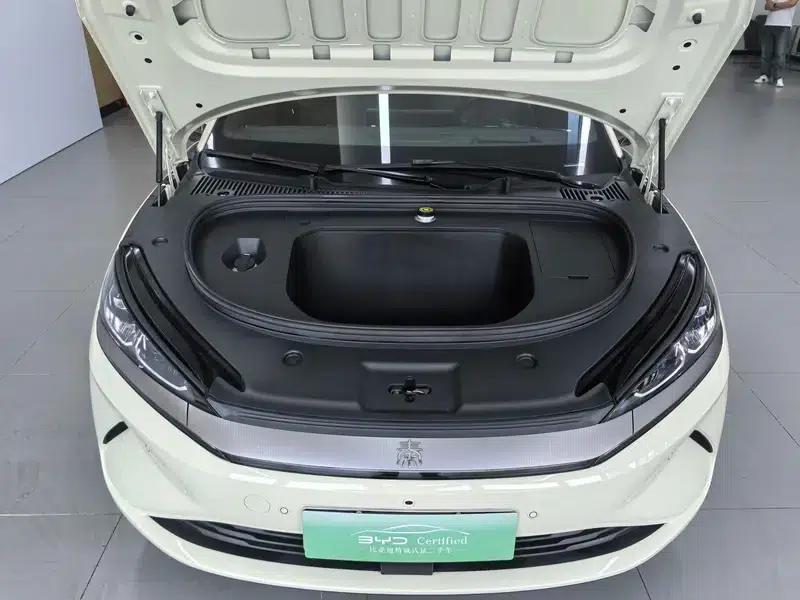Qin L EV 2025 Model 545KM Cloud Carriage — миниатюра 5