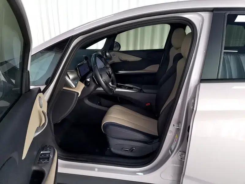 Dolphin 2025 Smart Driving Edition 410KM Fashion Edition — миниатюра 17