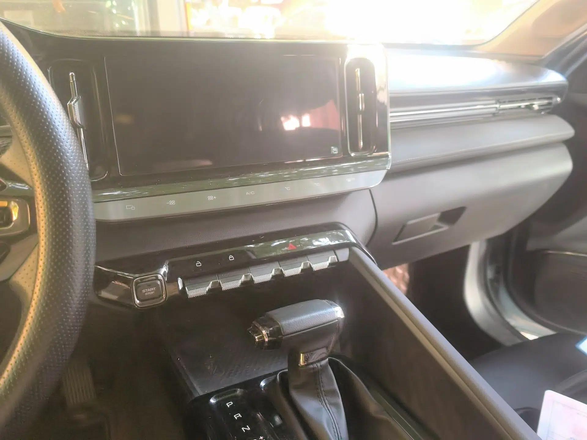 Baojun Valli 2021 1.5T Yili Pasture CVT Luxury Model — миниатюра 13