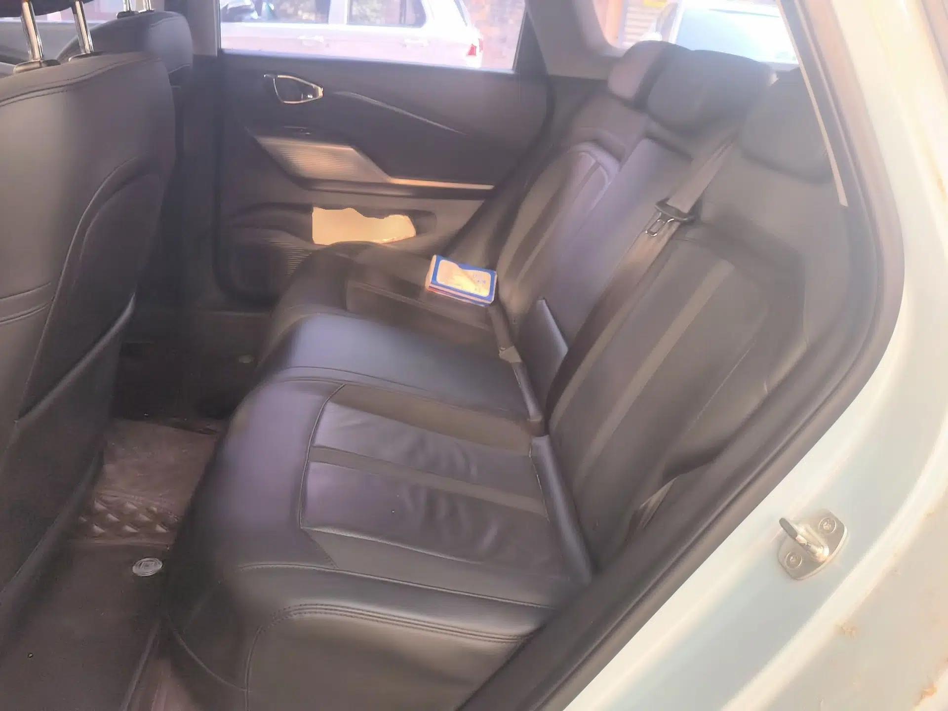Baojun Valli 2021 1.5T Yili Pasture CVT Luxury Model — миниатюра 17
