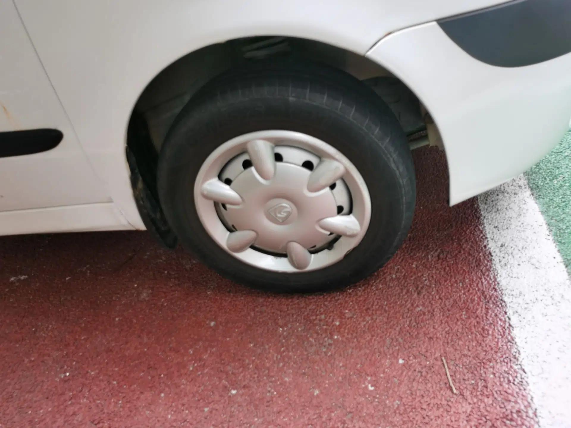 Baojun Lechi 2012 Revised 1.0L Manual P-TEC Standard Edition — миниатюра 8