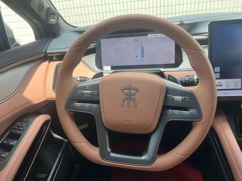 Song L EV 2025 Smart Driving Edition 662KM LiDAR Excellent Model — миниатюра 18