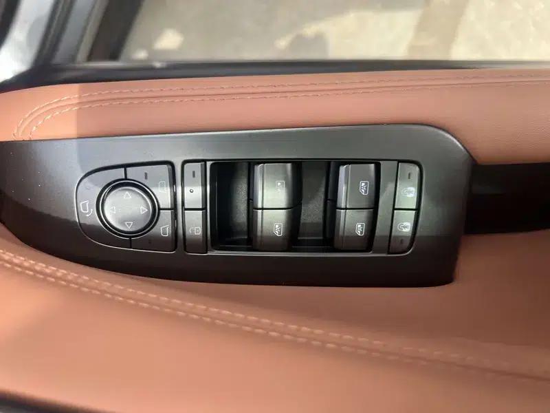 Song L EV 2025 Smart Driving Edition 662KM LiDAR Excellent Model — миниатюра 19