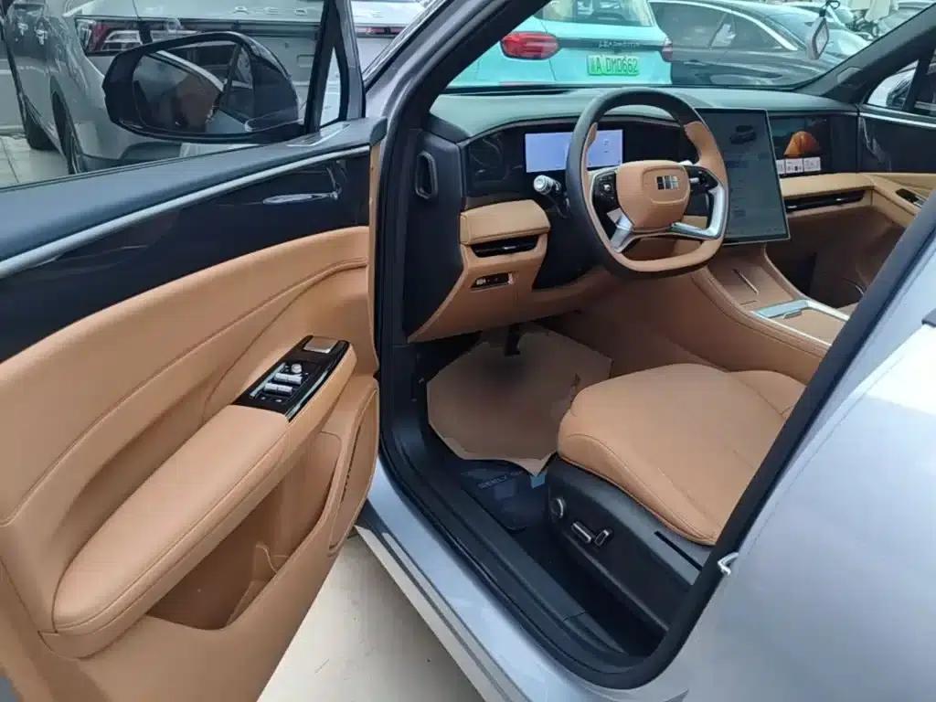 Galaxy L7 2025 EM-i 115km Explorer+ Edition — миниатюра 16