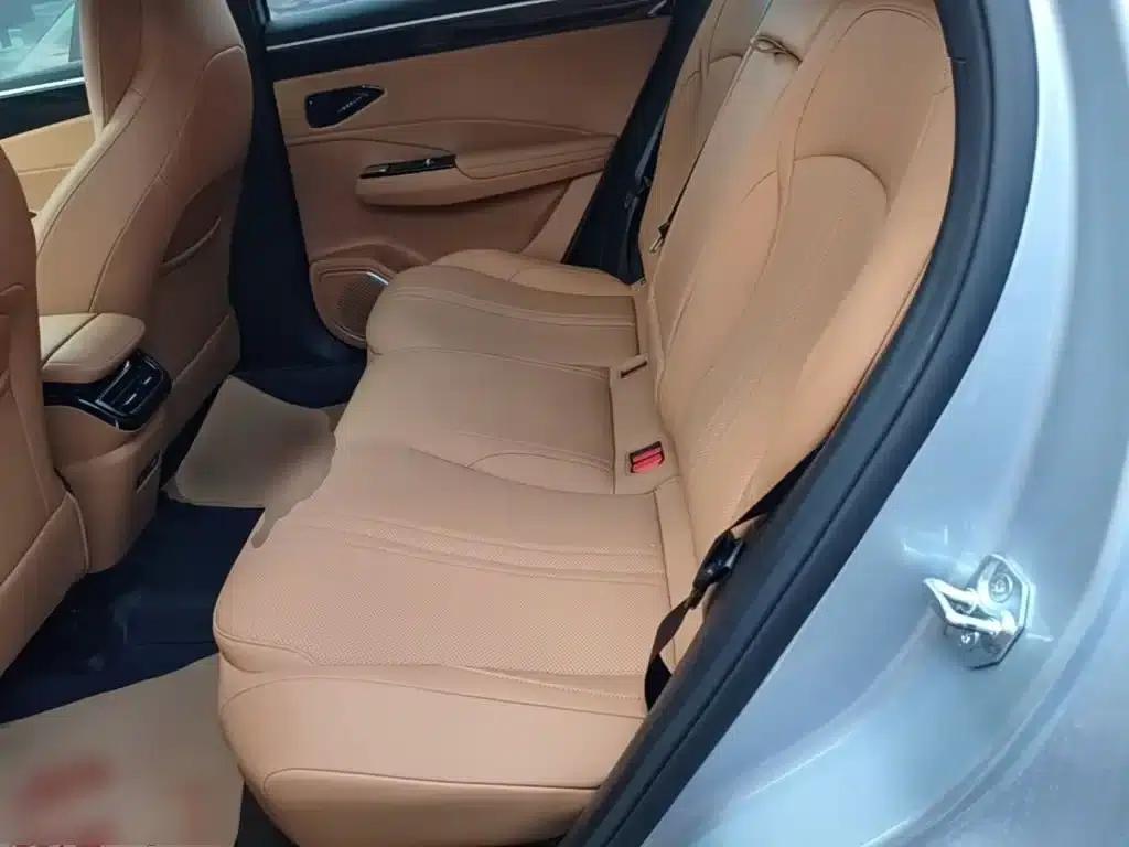 Galaxy L7 2025 EM-i 115km Explorer+ Edition — миниатюра 17