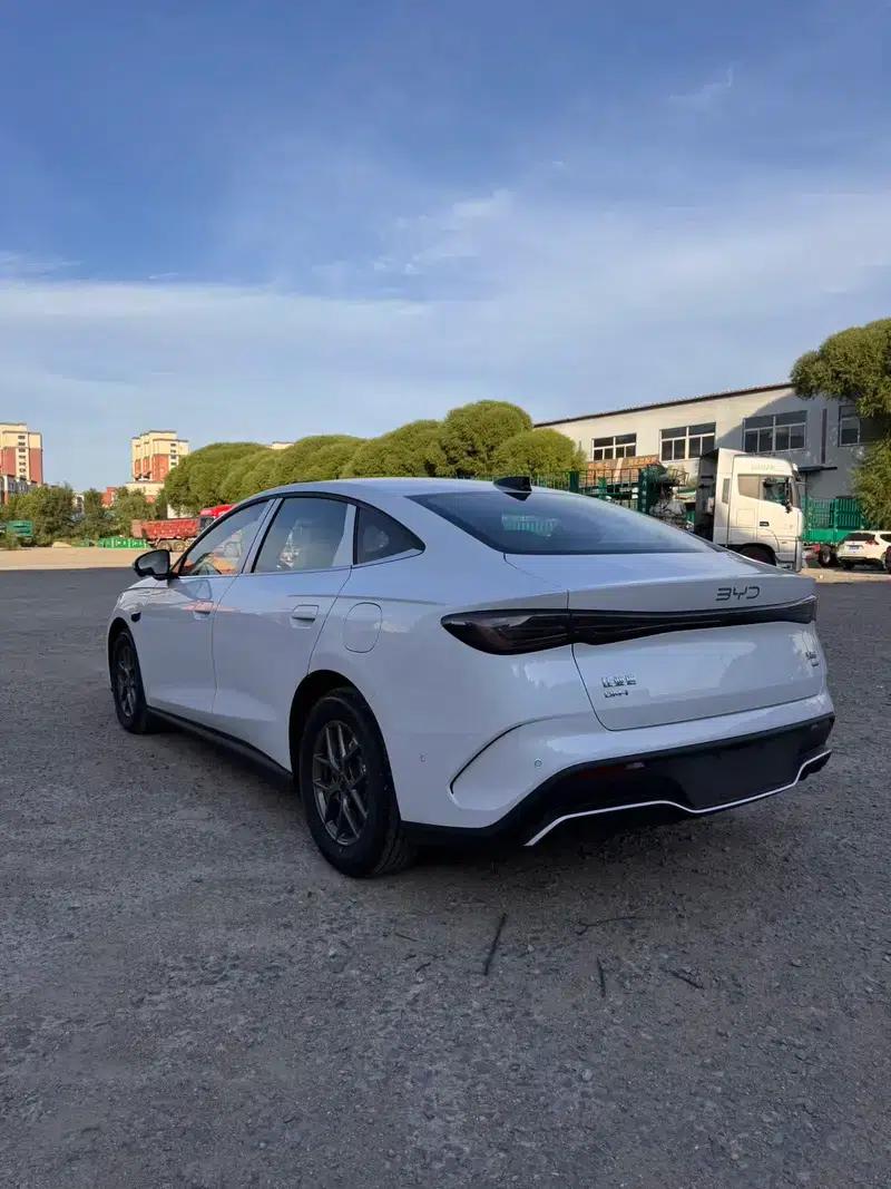 Seal 06DM 2025 Intelligent Driving Edition DM-i 80KM Luxury Model — миниатюра 4