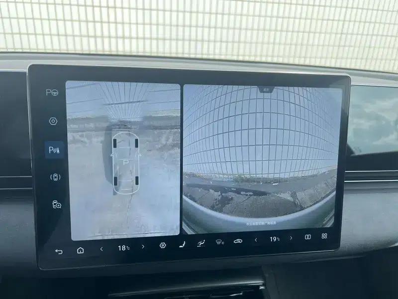 Seal 2025 650 Smart Navigation Edition — миниатюра 12