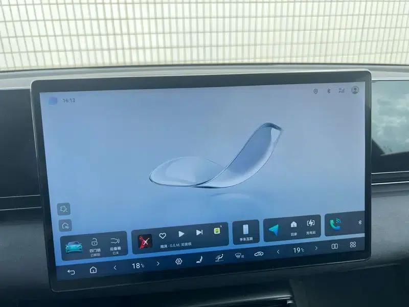 Seal 2025 650 Smart Navigation Edition — миниатюра 9