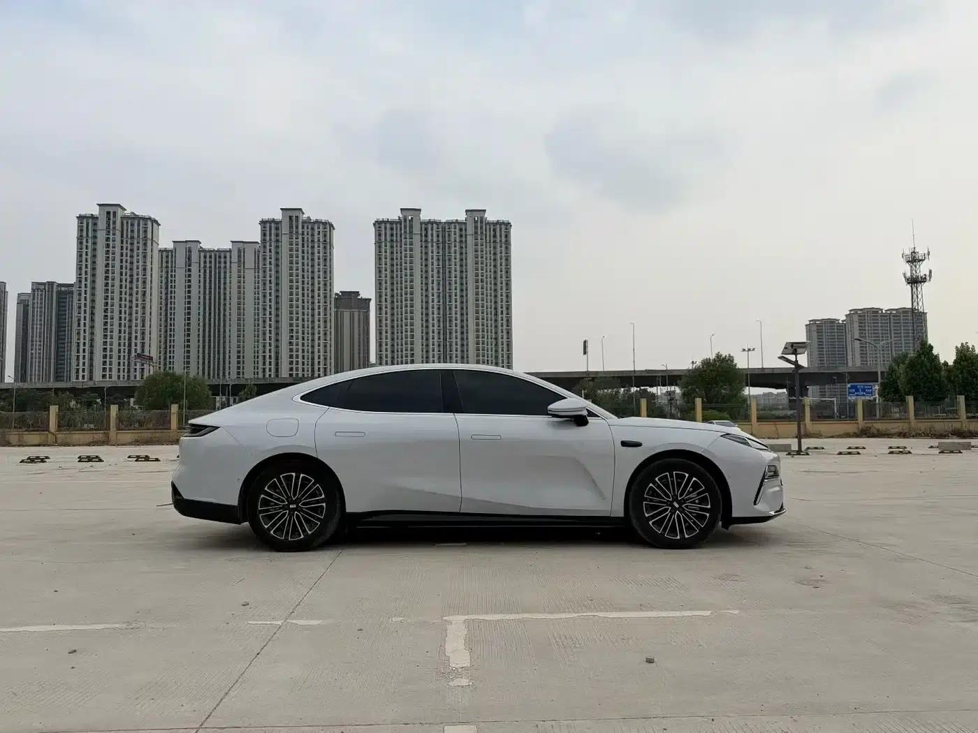 Galaxy Star 8 2025 Model 130km EM-i Premium Edition — миниатюра 5